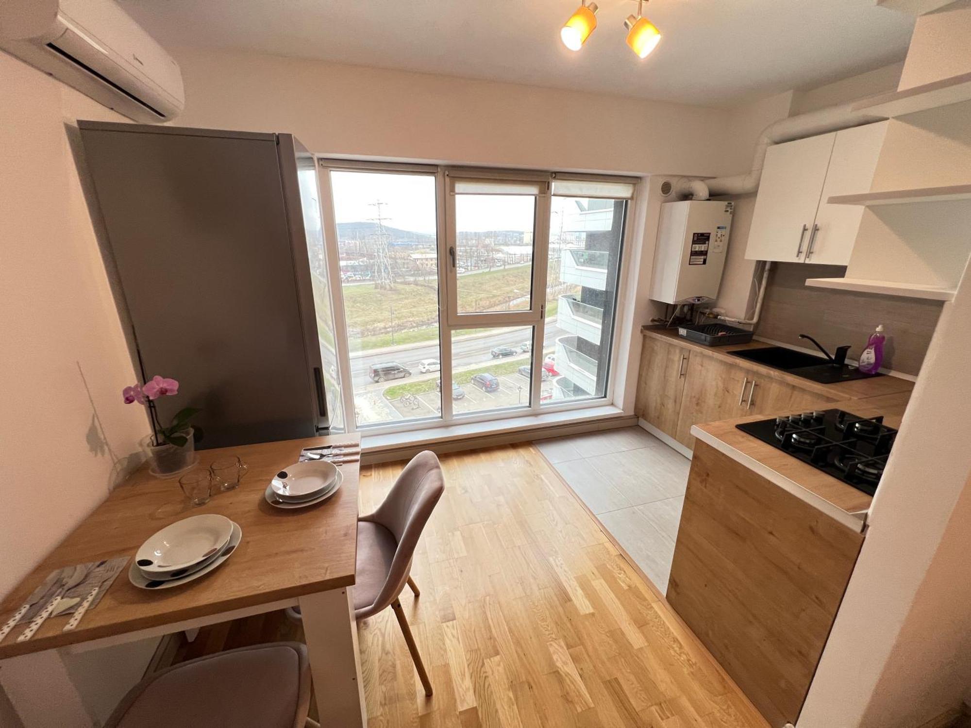 Airport Flyhub Chic Apartment Яссы Экстерьер фото